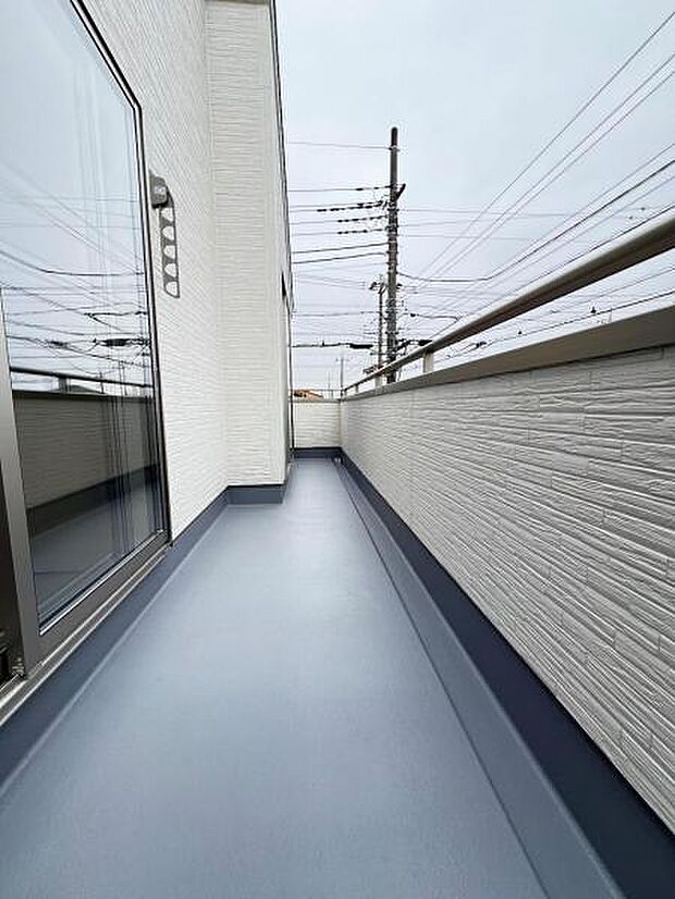 お洗濯ものを気持ち良く太陽の光で干せるのが嬉しいですね。