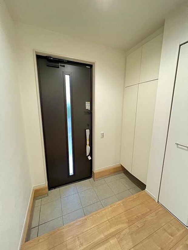 いつも気持ちよくご家族を迎えられる玄関です。