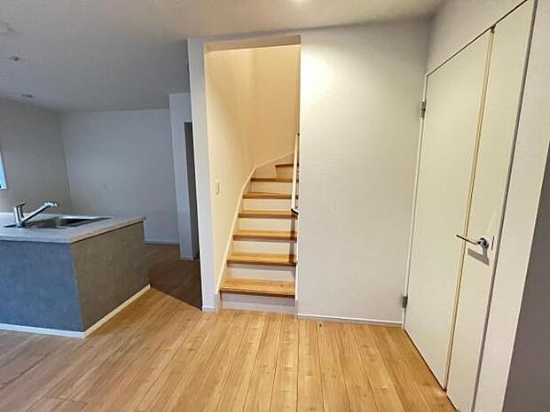 リビング内階段です。