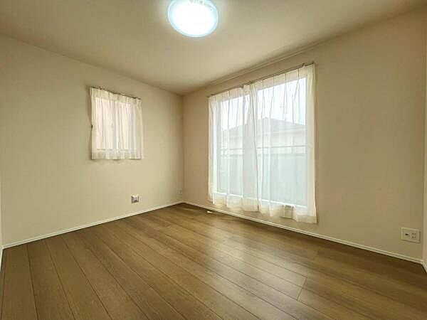 子供部屋にもちょうど良い大きさのお部屋です。