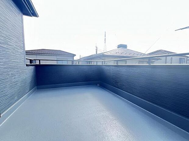 お洗濯ものを気持ち良く太陽の光で干せるのが嬉しいですね。