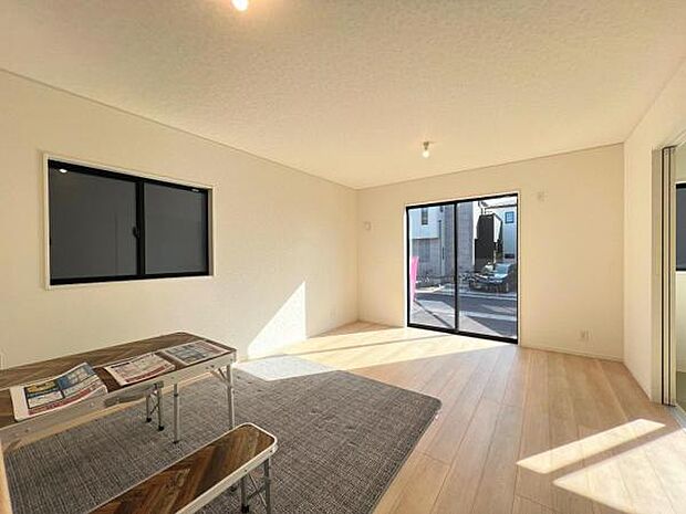 ご家族の温かい時間を演出するダイニングスペースです。