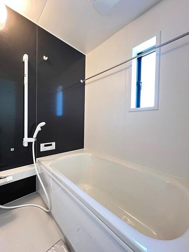 お風呂でほっとひといき。1日の疲れを癒しましょう。