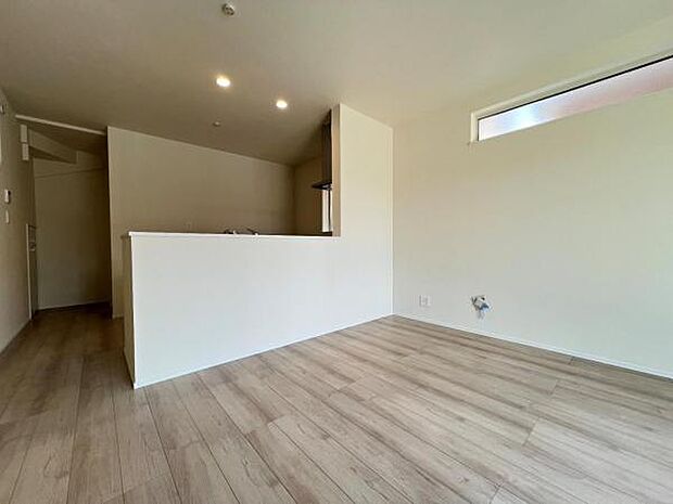 ご家族の温かい時間を演出するダイニングスペースです。