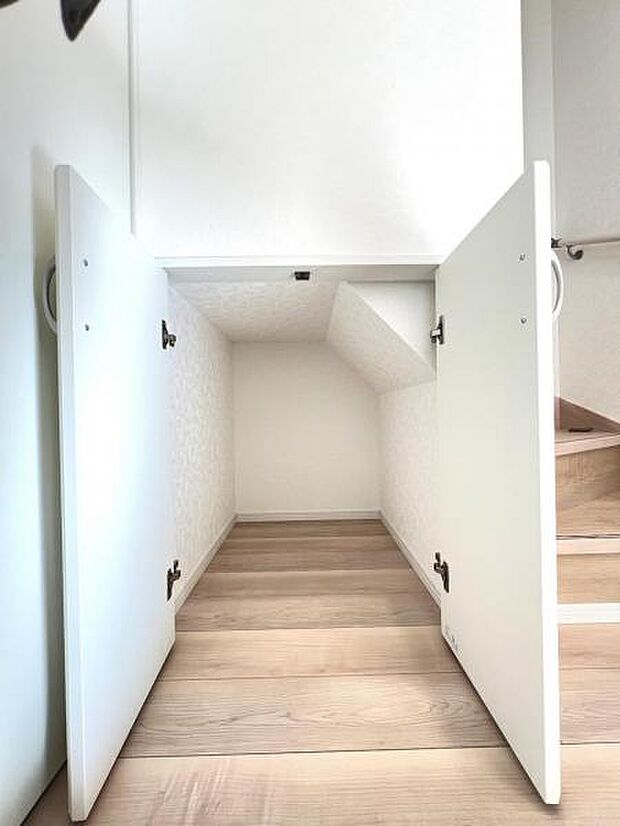 階段下収納です。