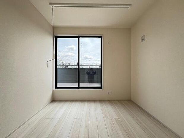 子供部屋にもちょうど良い大きさのお部屋です。