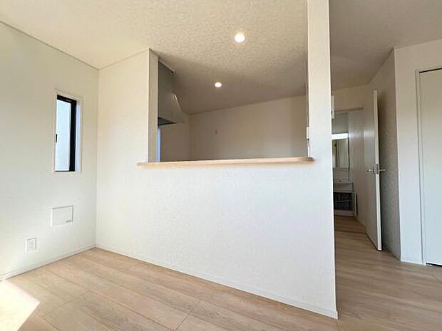 ご家族の温かい時間を演出するダイニングスペースです。