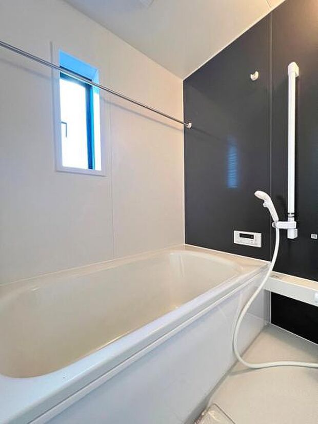 お風呂でほっとひといき。1日の疲れを癒しましょう。