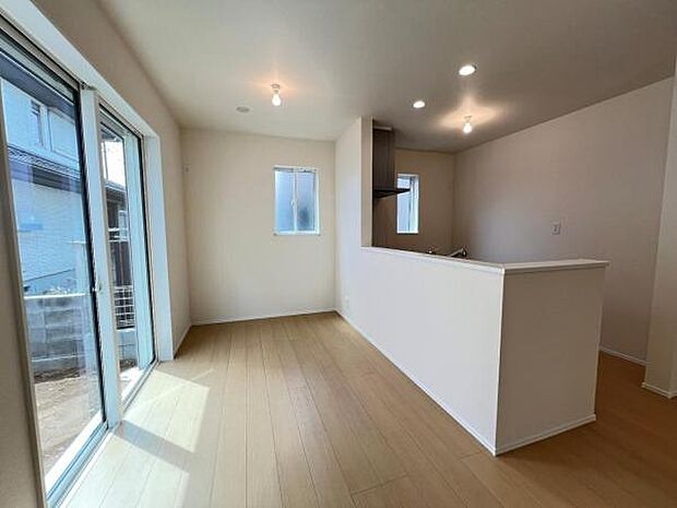 ご家族の温かい時間を演出するダイニングスペースです。