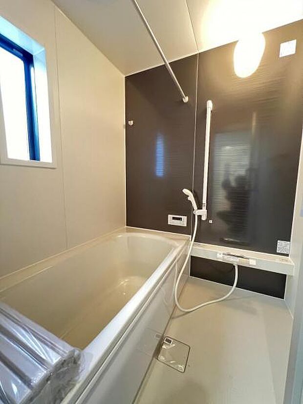 お風呂でほっとひといき。1日の疲れを癒しましょう。