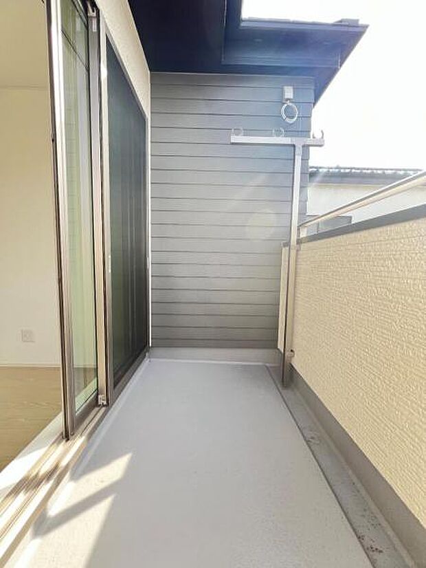 お洗濯ものを気持ち良く太陽の光で干せるのが嬉しいですね。