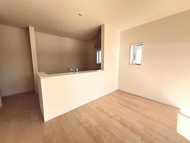 ご家族の温かい時間を演出するダイニングスペースです。