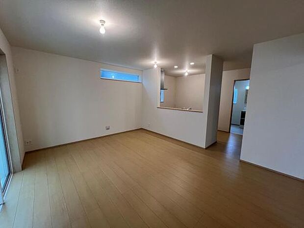 ご家族の温かい時間を演出するダイニングスペースです。