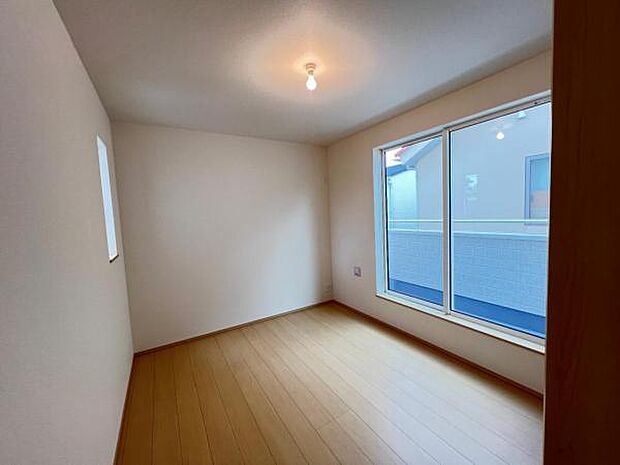 子供部屋にもちょうど良い大きさのお部屋です。