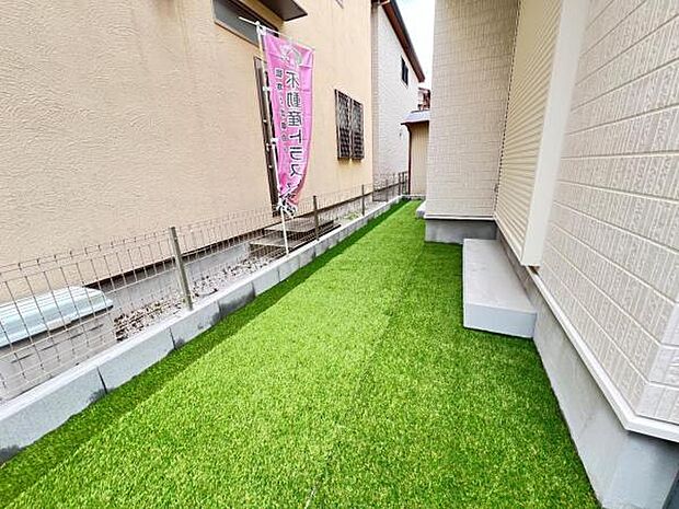 お庭スペースは、ガーデニングやお子様との外遊びなど多彩な用途でお楽しみいただけます。