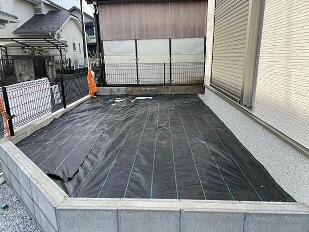 お庭スペースは、ガーデニングやお子様との外遊びなど多彩な用途でお楽しみいただけます。