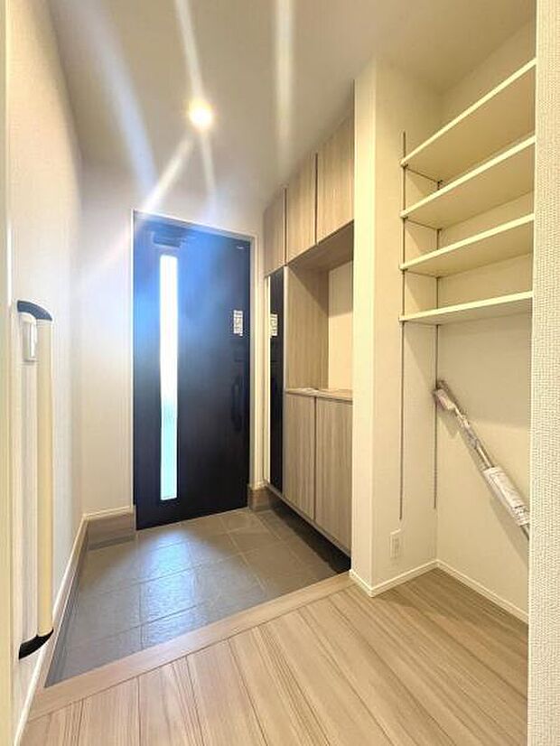 いつも気持ちよくご家族を迎えられる玄関です。