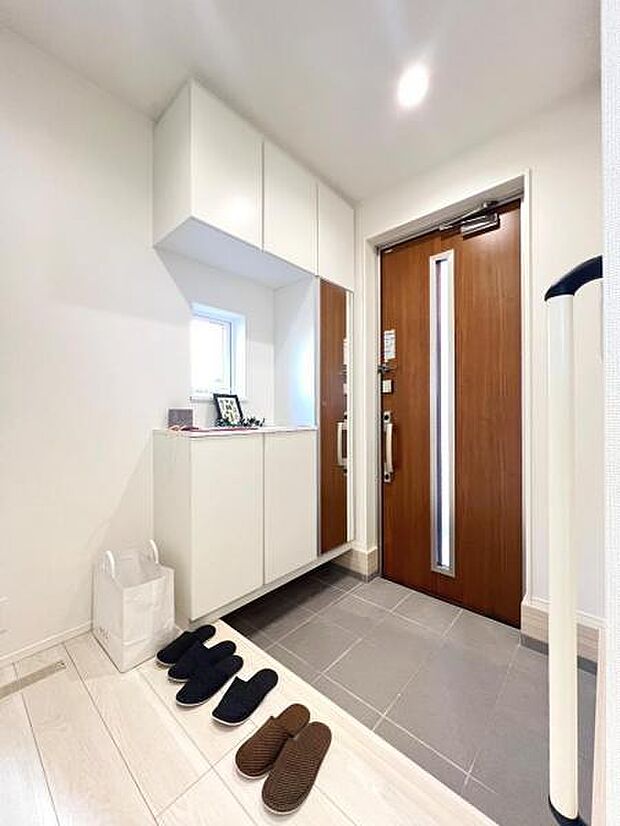 いつも気持ちよくご家族を迎えられる玄関です。