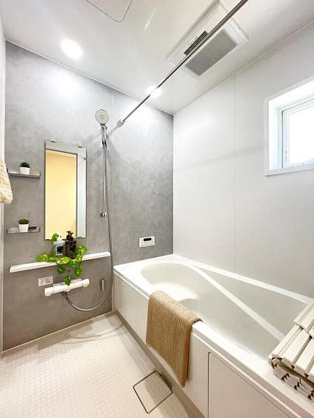 お風呂でほっとひといき。1日の疲れを癒しましょう。