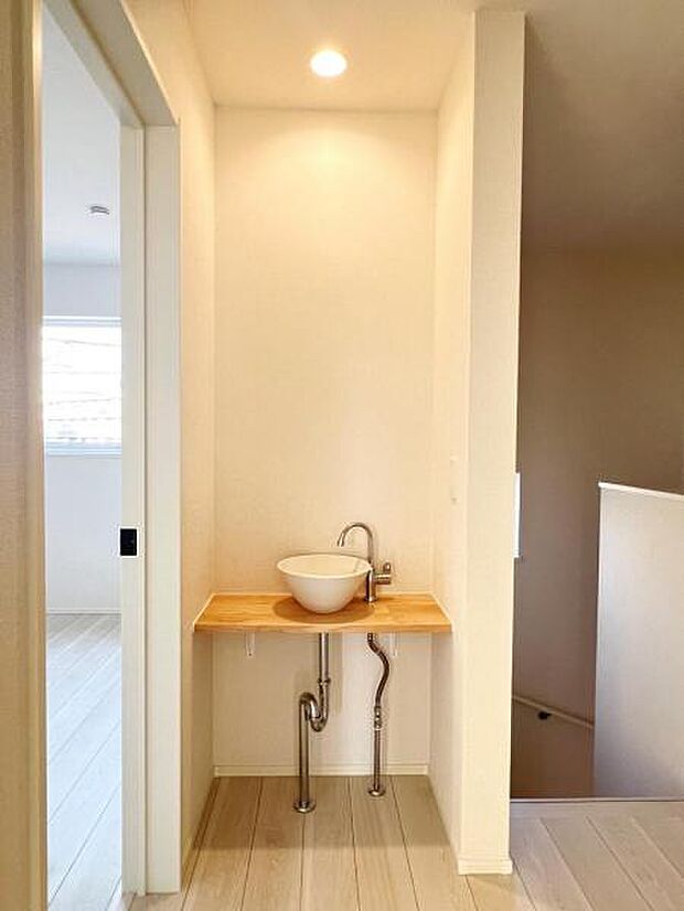 2F洗面台のご紹介です。