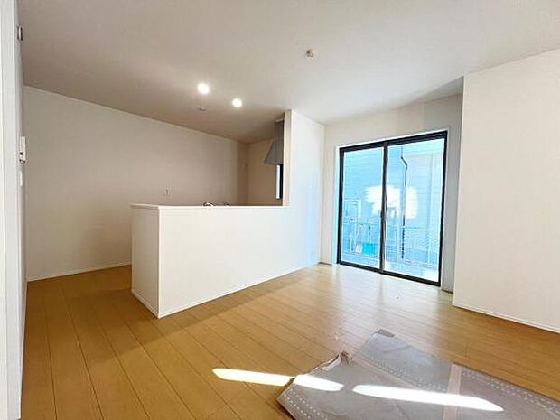 ご家族の温かい時間を演出するダイニングスペースです。