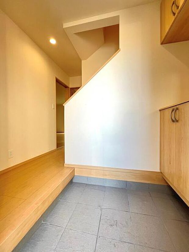 いつも気持ちよくご家族を迎えられる玄関です。