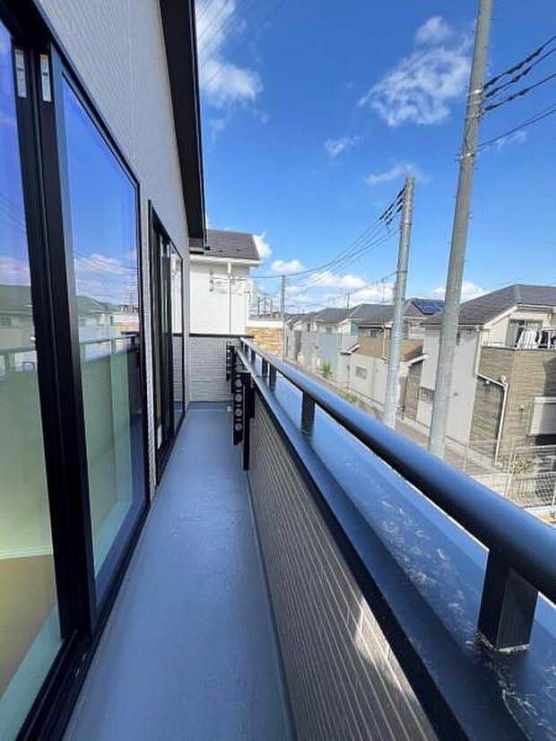 お洗濯ものを気持ち良く太陽の光で干せるのが嬉しいですね。