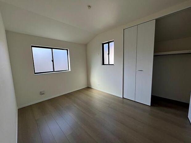 間取はファミリーにもおすすめ4LDKの新築戸建です。