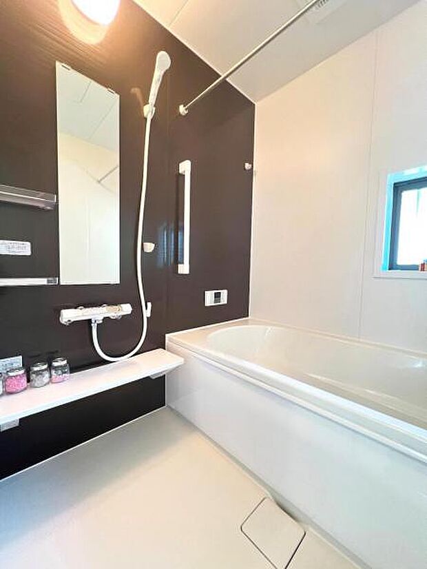 お風呂でほっとひといき。1日の疲れを癒しましょう。