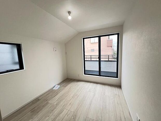 子供部屋にもちょうど良い大きさのお部屋です。