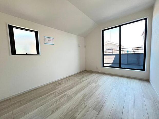 子供部屋にもちょうど良い大きさのお部屋です。