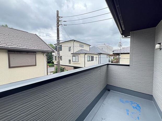 お洗濯ものを気持ち良く太陽の光で干せるのが嬉しいですね。