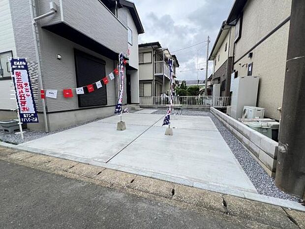 駐車場ももちろん完備しておりますのでお車所有の方にも心強いです。