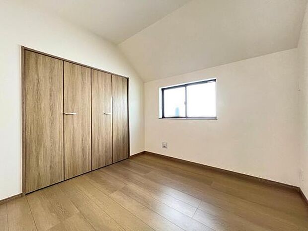 子供部屋にもちょうど良い大きさのお部屋です。