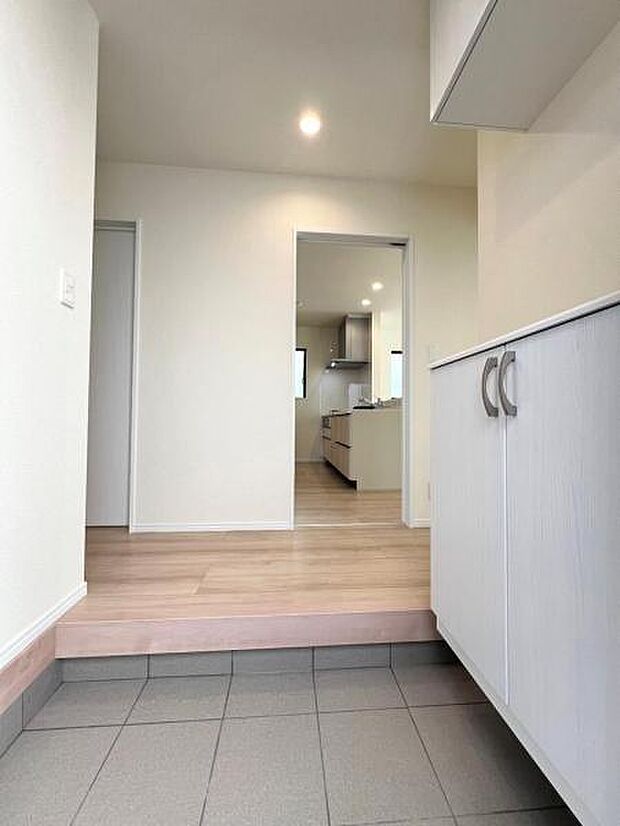 いつも気持ちよくご家族を迎えられる玄関です。