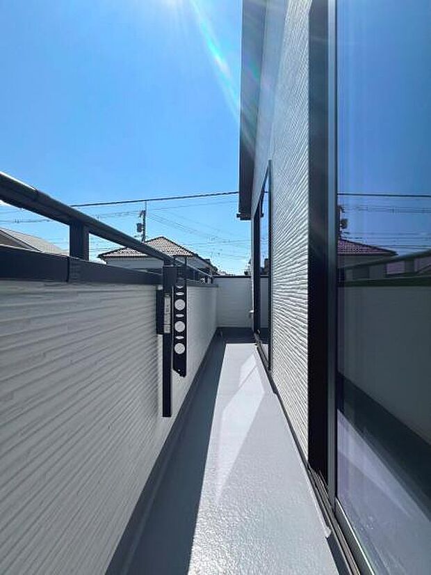 お洗濯ものを気持ち良く太陽の光で干せるのが嬉しいですね。