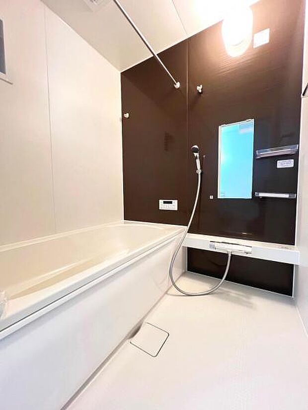 お風呂でほっとひといき。1日の疲れを癒しましょう。