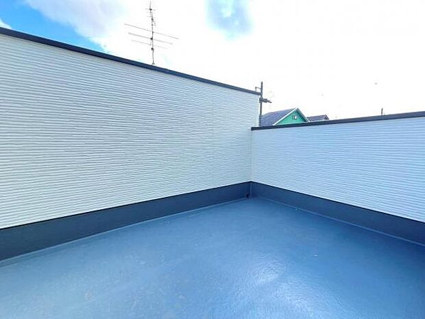 お洗濯ものを気持ち良く太陽の光で干せるのが嬉しいですね。