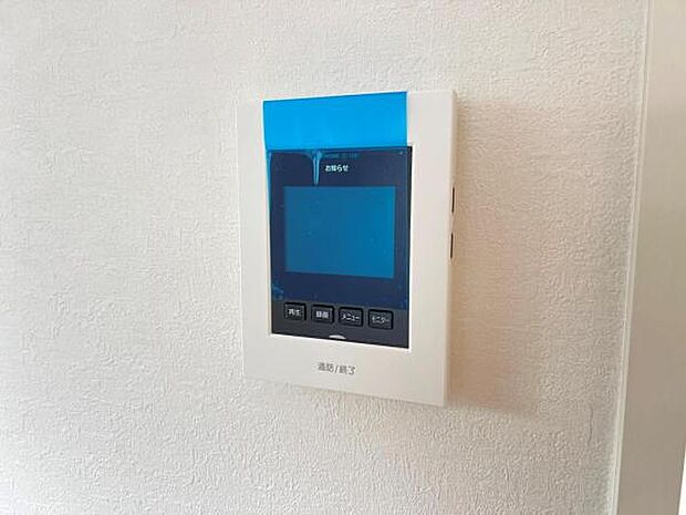 訪問者を確認できるTVモニター付きインターフォンです。