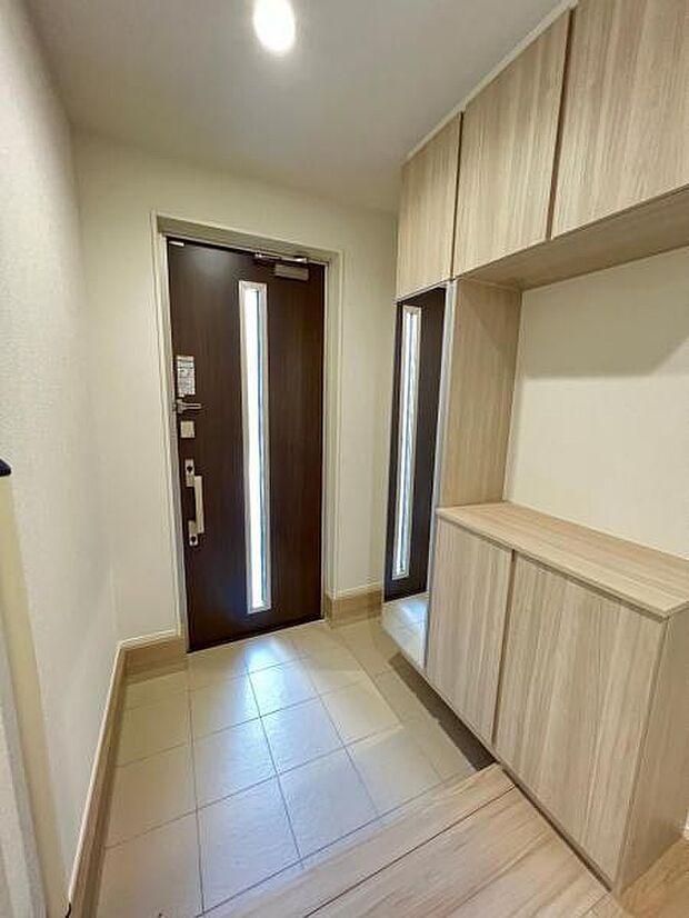 いつも気持ちよくご家族を迎えられる玄関です。