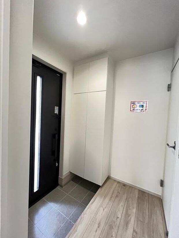 いつも気持ちよくご家族を迎えられる玄関です。