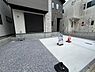 その他：お庭スペースは、ガーデニングやお子様との外遊びなど多彩な用途でお楽しみいただけます。
