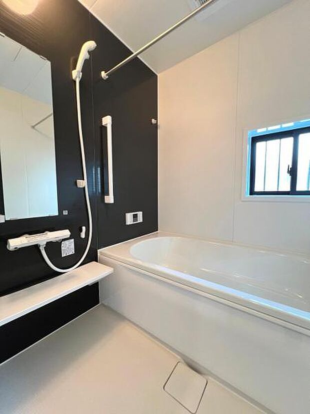 お風呂でほっとひといき。1日の疲れを癒しましょう。