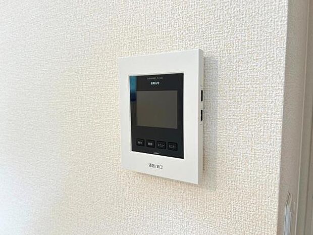 訪問者を確認できるTVモニター付きインターフォンです。