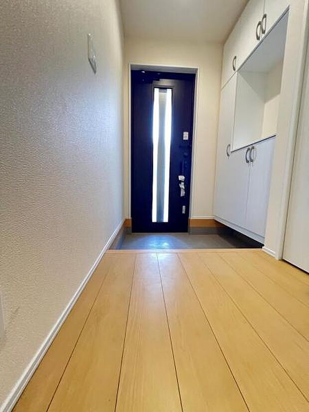 いつも気持ちよくご家族を迎えられる玄関です。