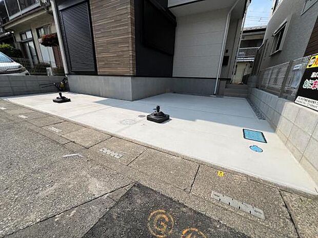 駐車場ももちろん完備しておりますのでお車所有の方にも心強いです。