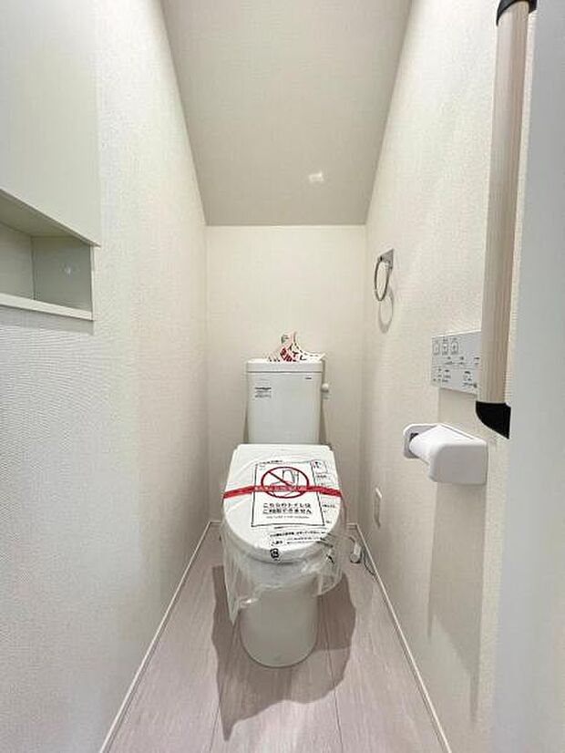 ほっと安らげるトイレ空間です。