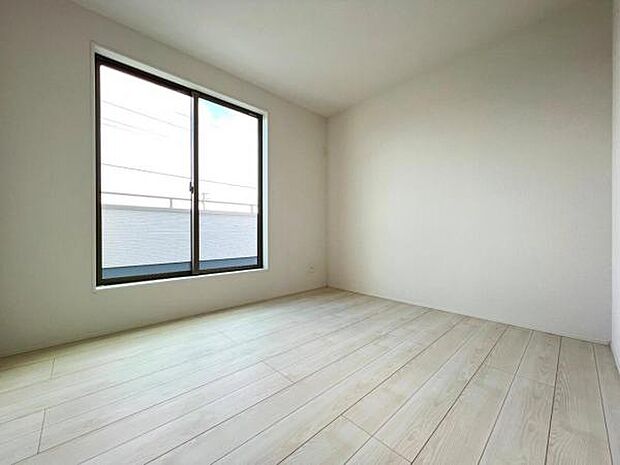 子供部屋にもちょうど良い大きさのお部屋です。