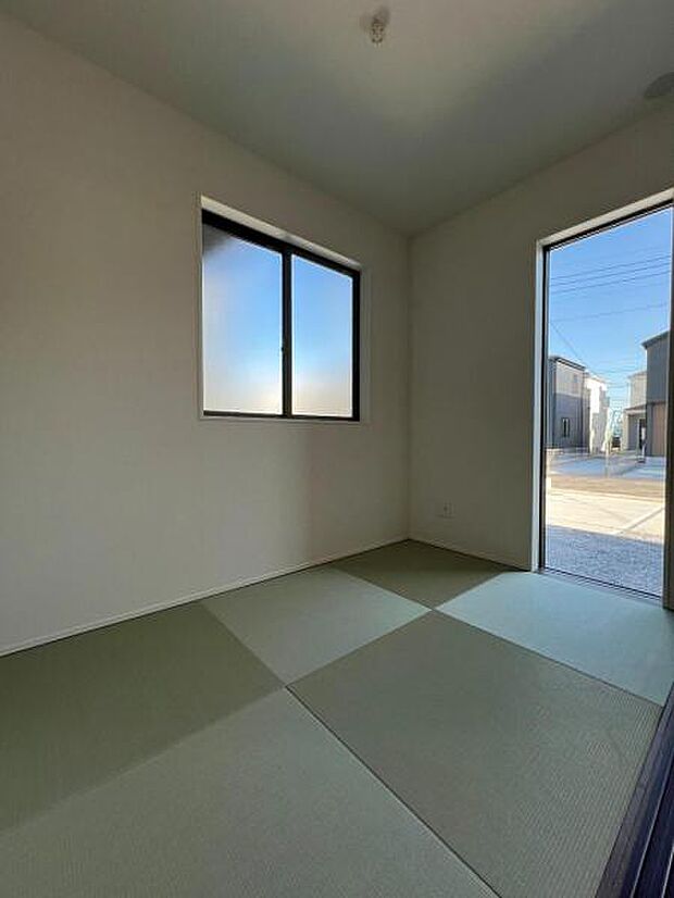 和室スペースです。畳のお部屋は寛げる空間ですね。