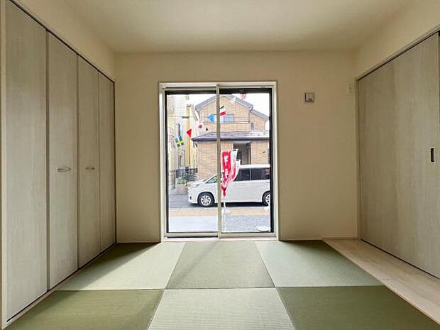 和室スペースです。畳のお部屋は寛げる空間ですね。